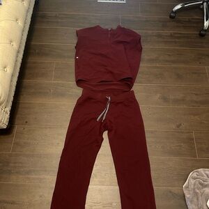 Figs Scrubs! Size medium set- maroon.